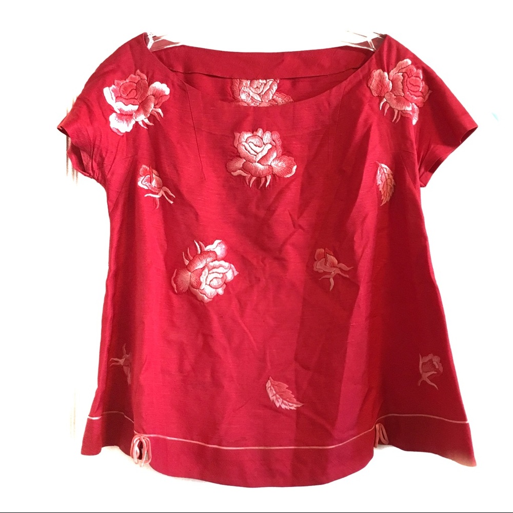 3/$30!!! Vintage handmade embroidered silk top